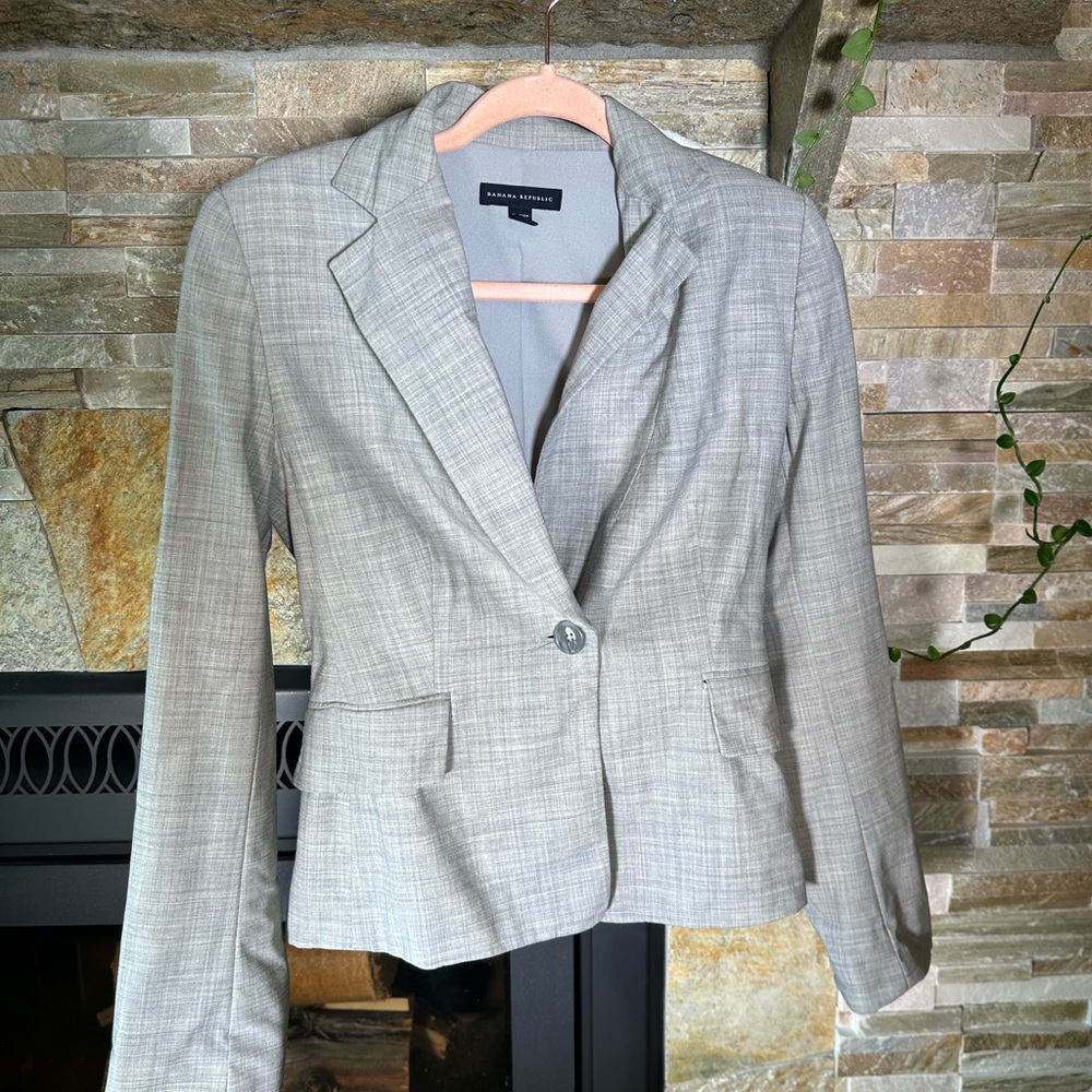 Turkish Banana Republic Stretch Grey Blazer - Business Professional/Casual